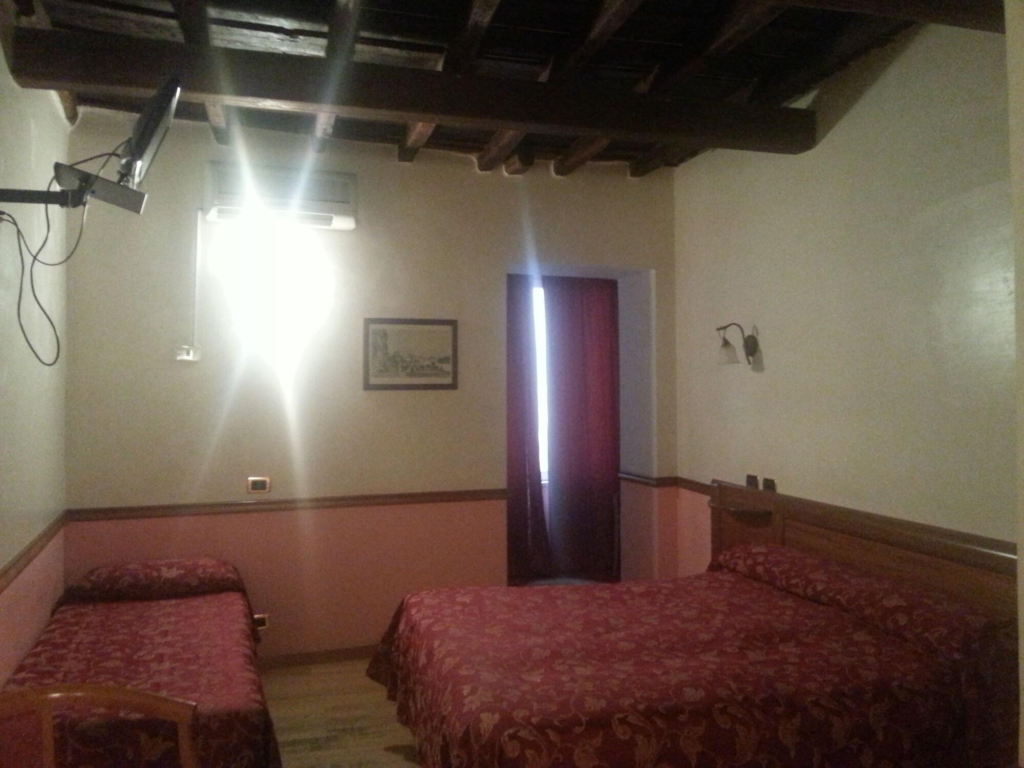 Hotel Santa Prassede Roma Exterior foto