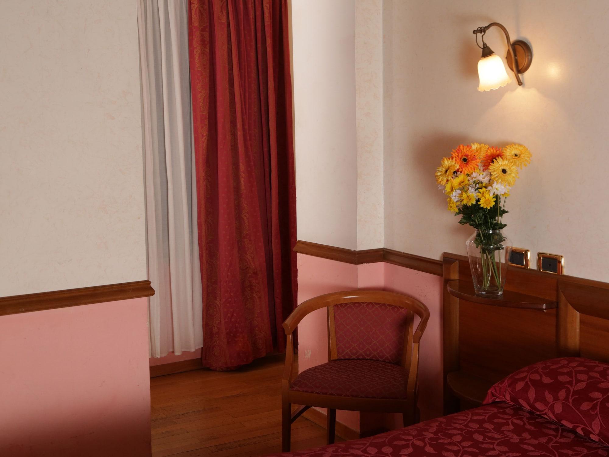 Hotel Santa Prassede Roma Exterior foto